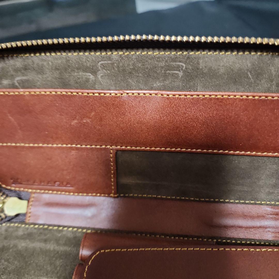 バハギアラウンドジップペンケース プエブロレザー