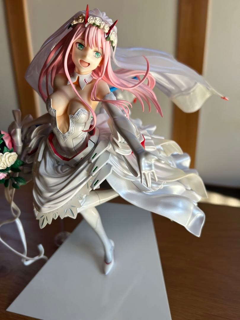 ル*カ様 ダーリンインザフランキス　ゼロツー　フィギュア　ウェディング　ポストカ