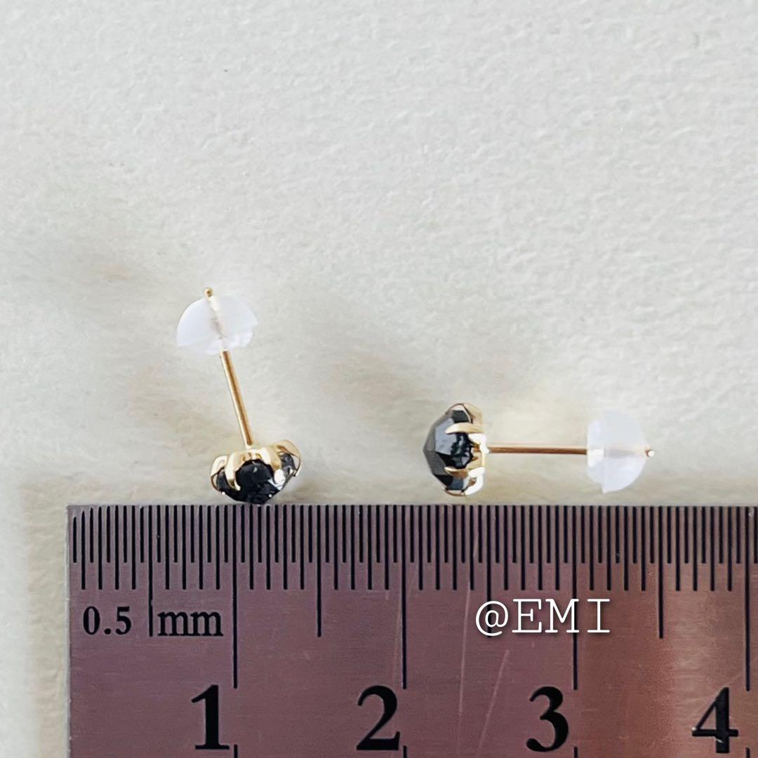 K18 天然ブラックダイヤモンド 1.10ct ピアス　レディース　メンズ