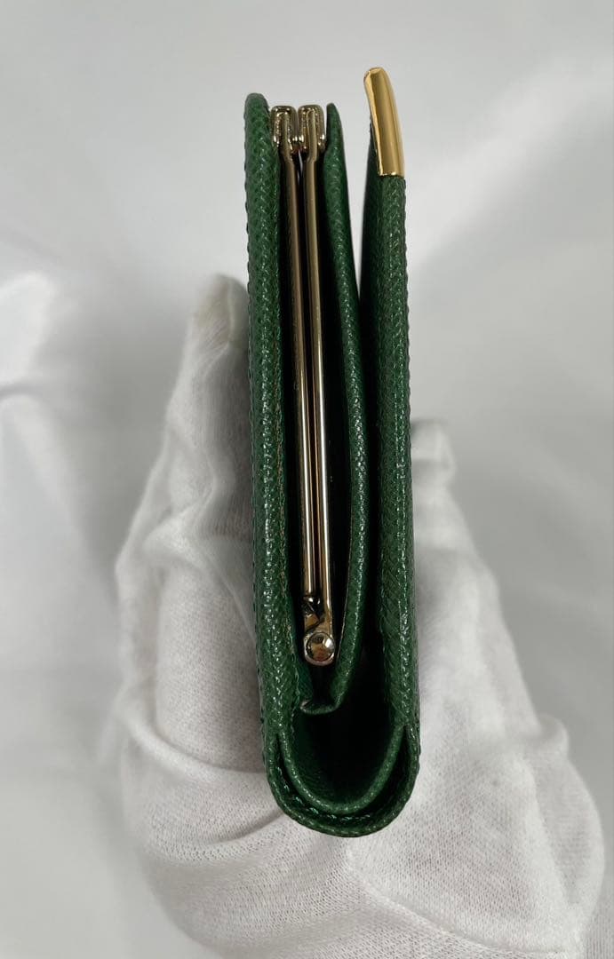 美品 GIVENCHY ジバンシー 二つ折り財布 がま口 ヴィンテージ レザー