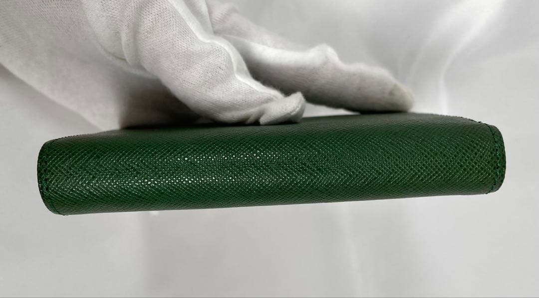 美品 GIVENCHY ジバンシー 二つ折り財布 がま口 ヴィンテージ レザー