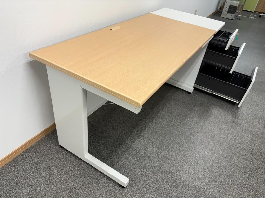 【バラシ/引き取り限定】デスク・サイドチェストセット 木目 【堺市】②