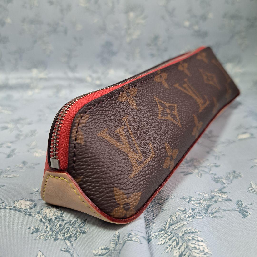 【未使用品】LOUIS VUITTON トゥルースエリザベットペンケース(筆箱)
