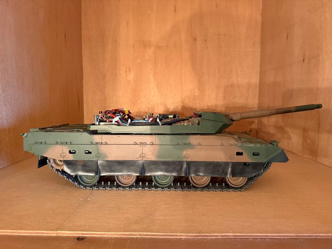 【O-1979】タミヤ 陸上自衛隊 10式戦車 ラジコン ジャンク 1/16