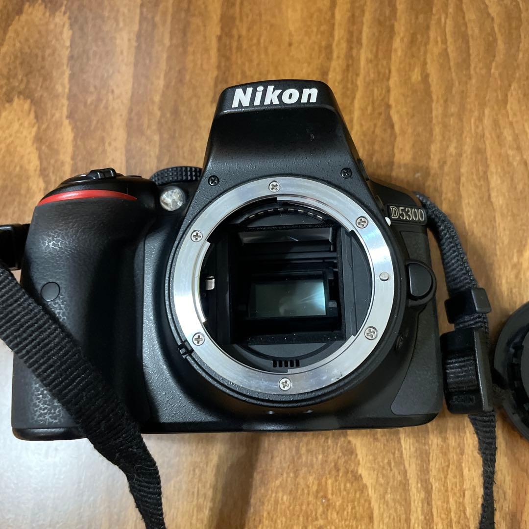 Nikon D5300 デジタル一眼レフ 本体とレンズ2本