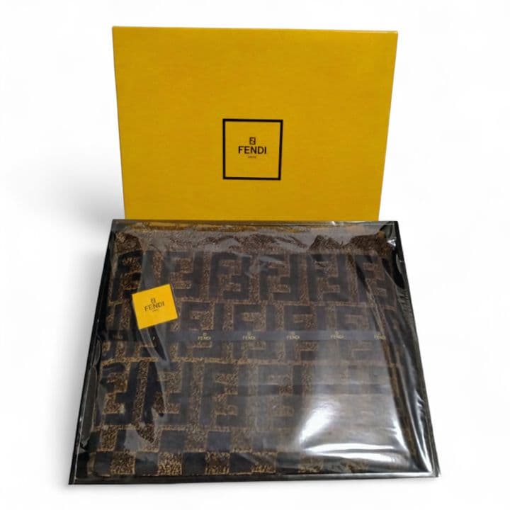 FENDI フェンディ 新品未使用品 バスタオル ズッカ柄 総柄 ジム ヨガ