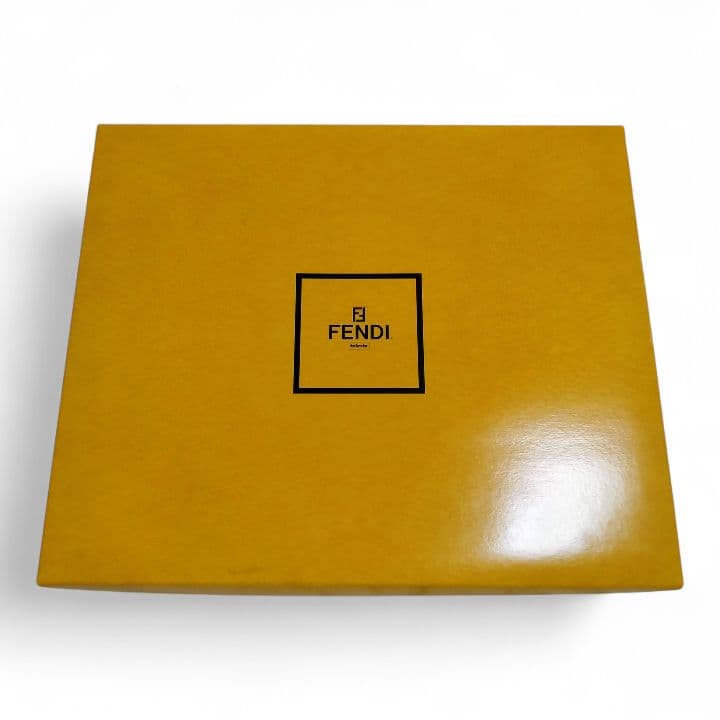 FENDI フェンディ 新品未使用品 バスタオル ズッカ柄 総柄 ジム ヨガ