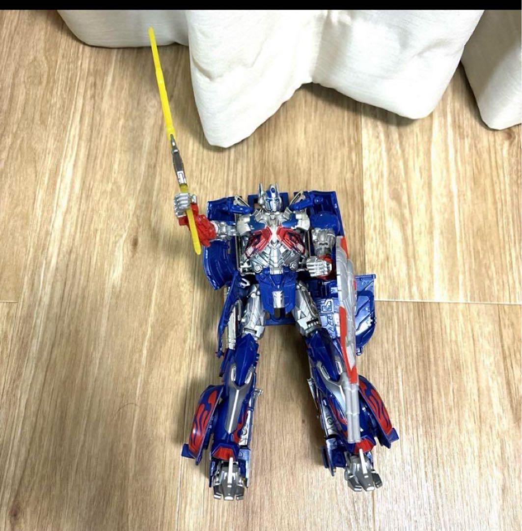 【 美品⠀】 トランスフォーマー オプティマスプライム フィギュア 変身 箱付き