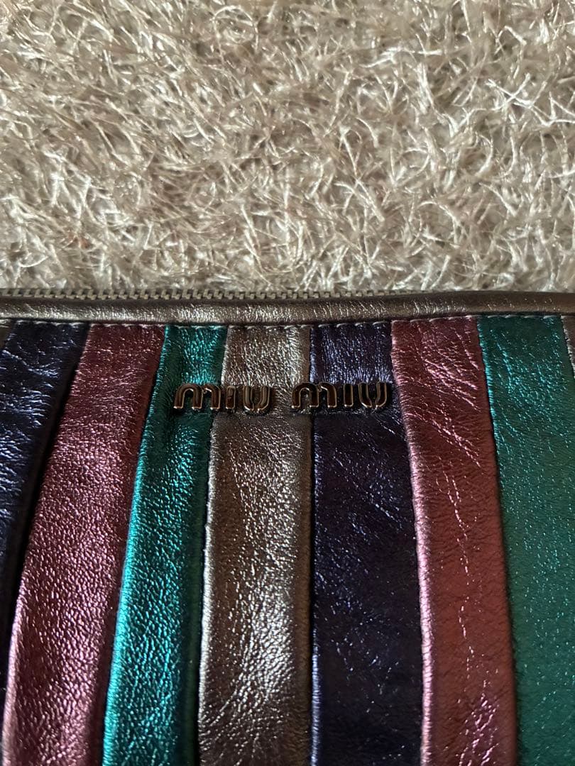 【未使用】　miu miu ミュウミュウ ミニバッグ　ポーチ　マルチカラー