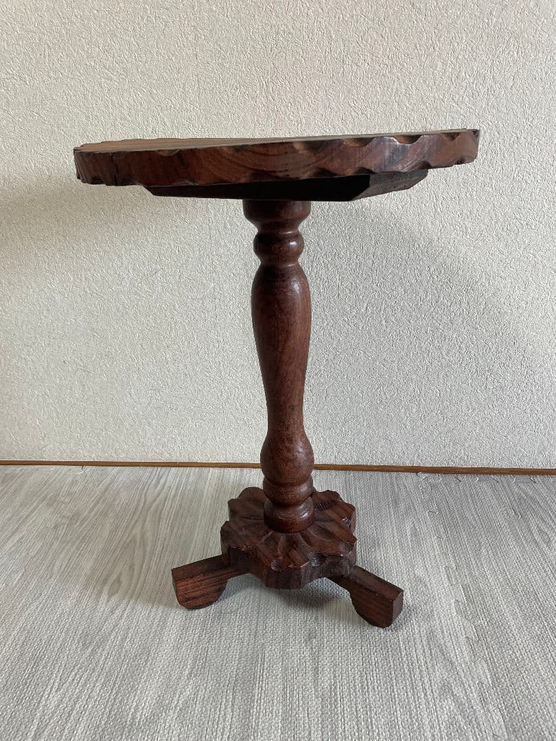 スペイン製　民芸品　サイドテーブル　花台　輸入家具