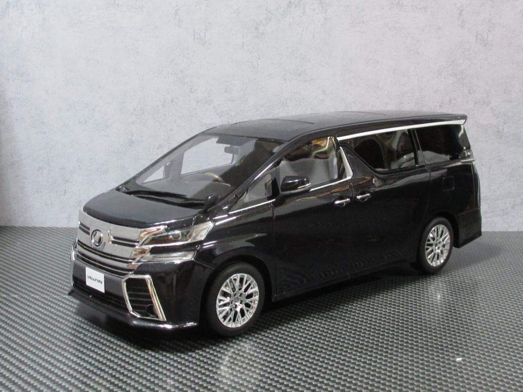 1/18京商 SAMURAI トヨタ ヴェルファイア 3.5ZA Gエディション