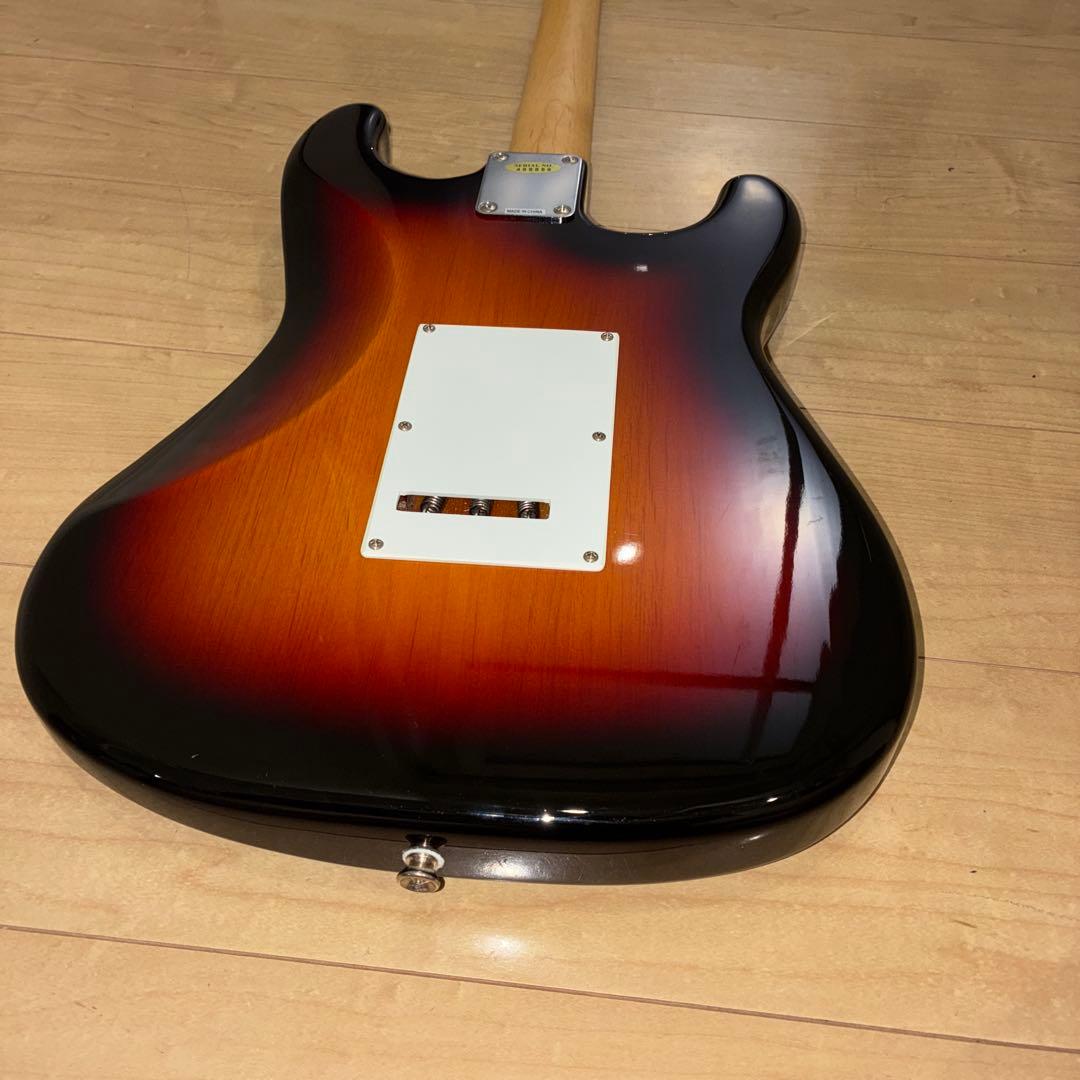 バスカーズ　希少　レフティモデル　ストラトタイプエレキギター　音良し　調整済み