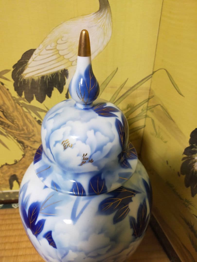 深川製磁　染付金彩牡丹図　冠付飾壷　花瓶　花生け　古美術　時代物