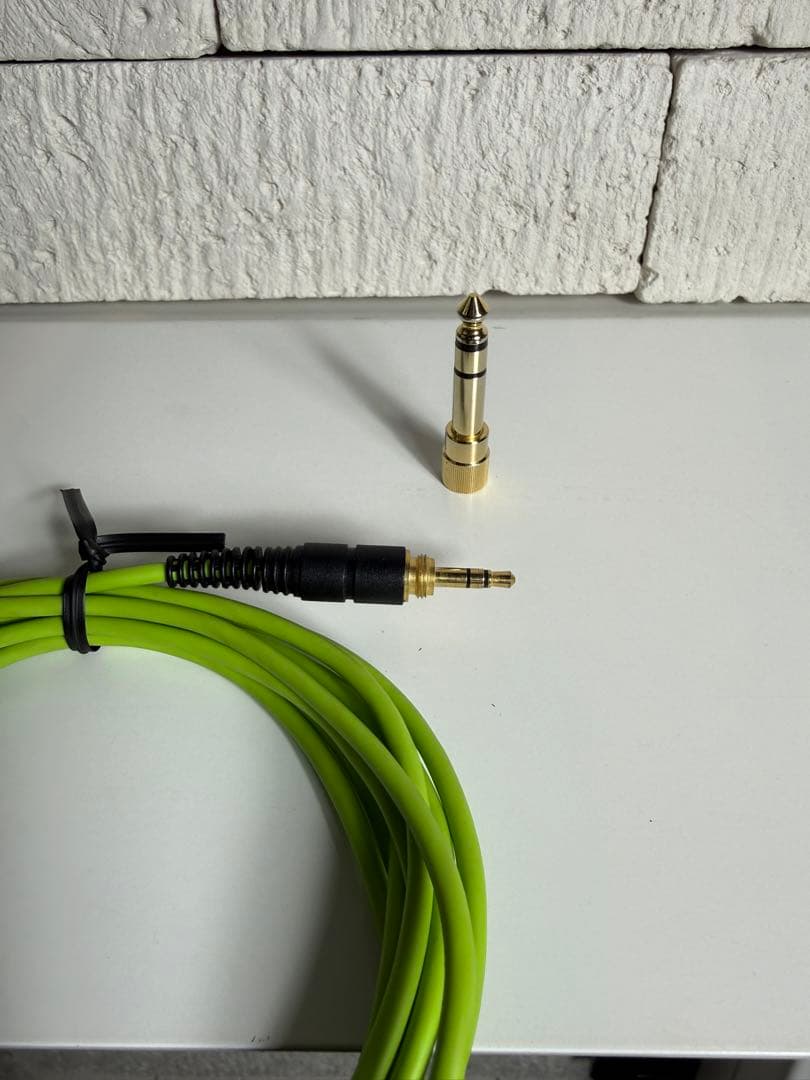 AKGクインシー・ジョーンズ・シグネチャー・ライン Q701