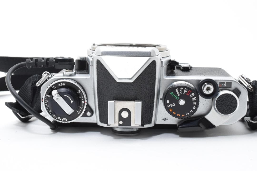 ★各部モルト張り替え済・美品★ ニコン Nikon FE ボディ #20947