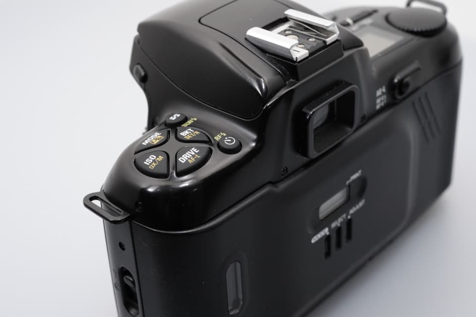 Nikon F-601 撮影可能現役機 + AF 50mm/F1.4D セット