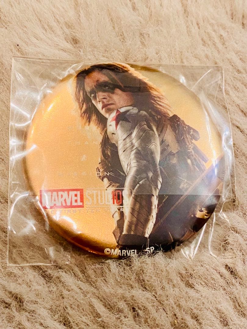 バッキー　缶バッジ　アクリルキーホルダー