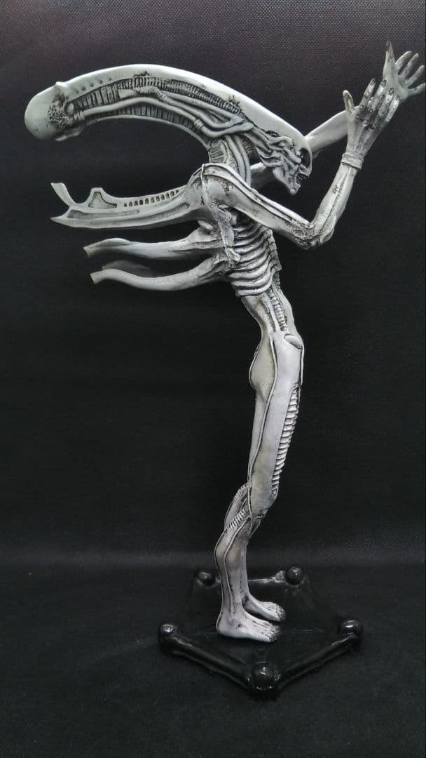 ネクロノミコンモンスター 改訂版 ギーガー プロトタイプエイリアン ゼノモーフ