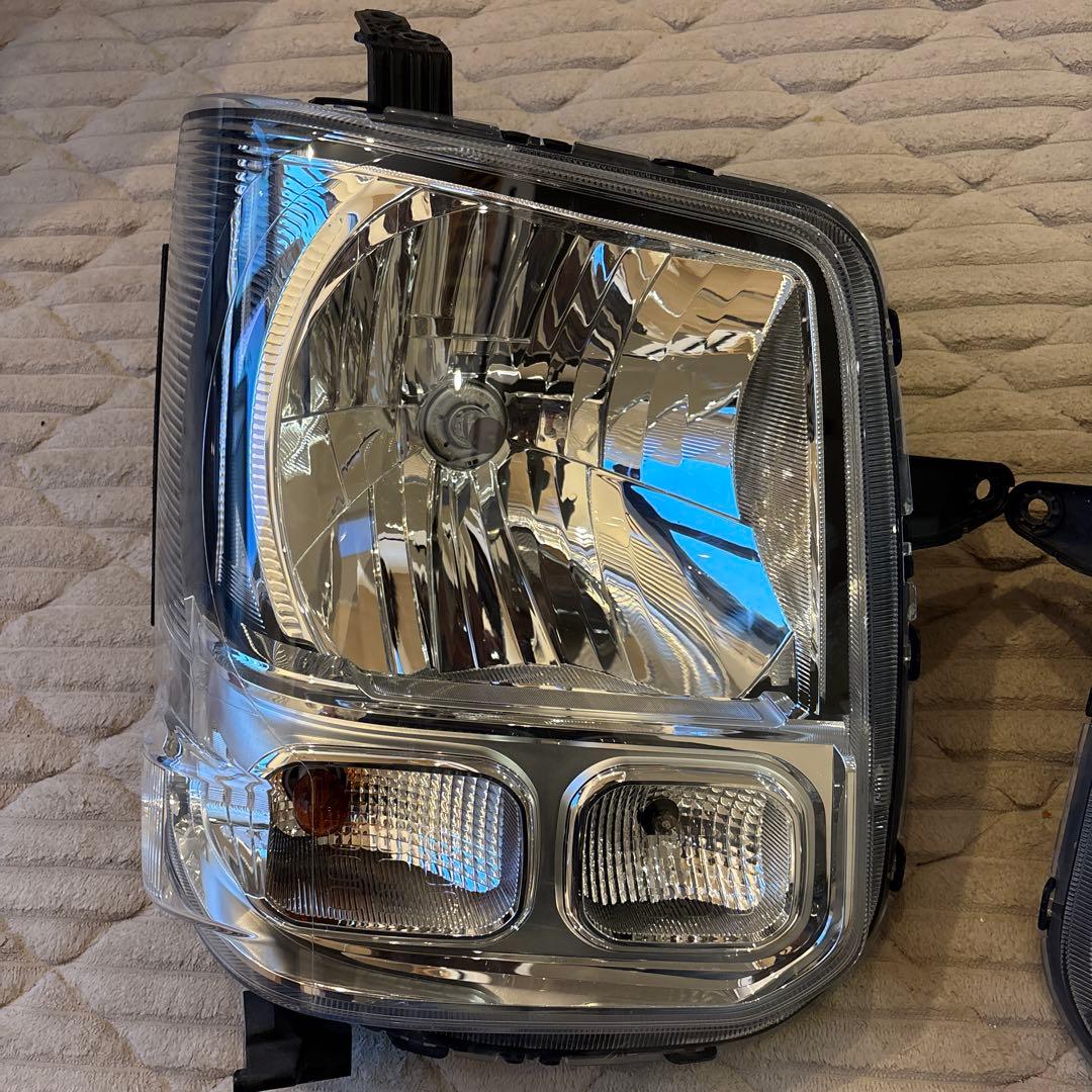 エブリィバン　DA17V ヘッドライト左右セット