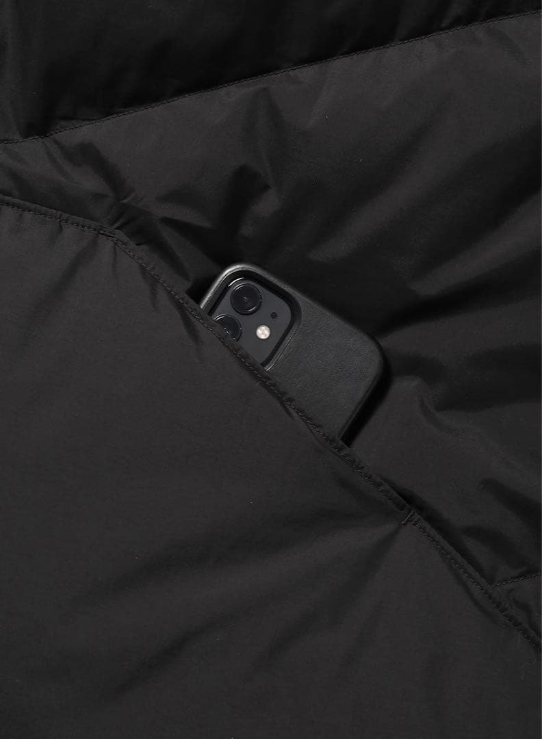 新品 タグ付き NANGA ナンガ ダウンポンチョマフラー ブラック