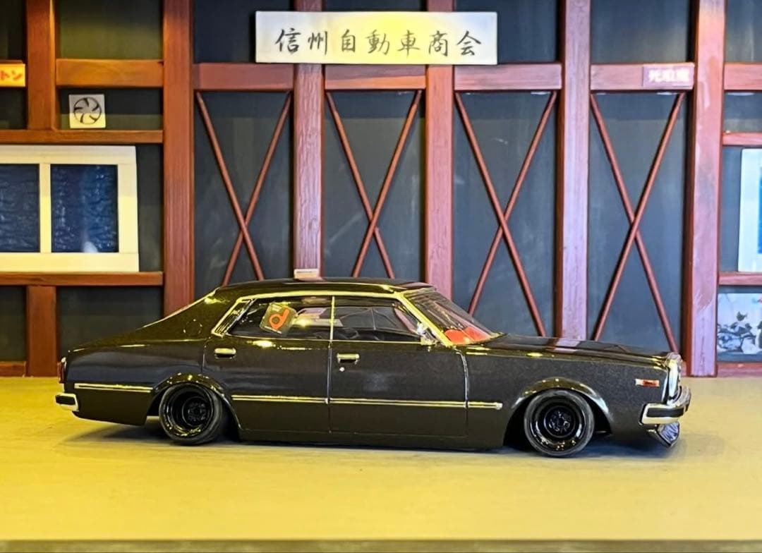 1/24 230ローレル 完成品 街道レーサー 旧車 シャコタン 加工ホイール