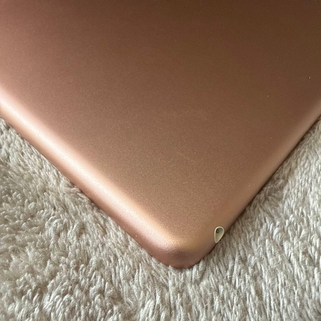 美品！！ iPad 第６世代　128GB Wi-Fiモデル　本体のみ