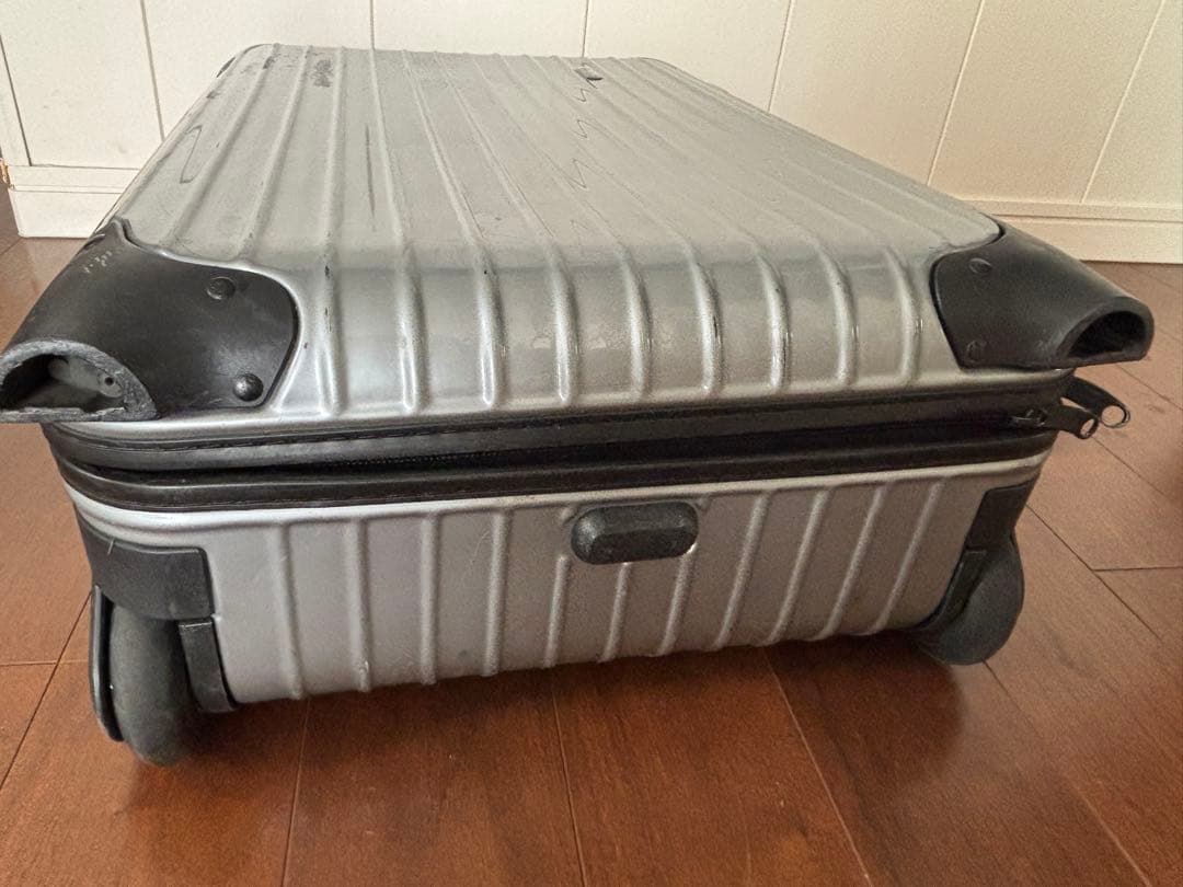 RIMOWA リモワ　ポリカーボネート キャリーケース　32L ジャンク品