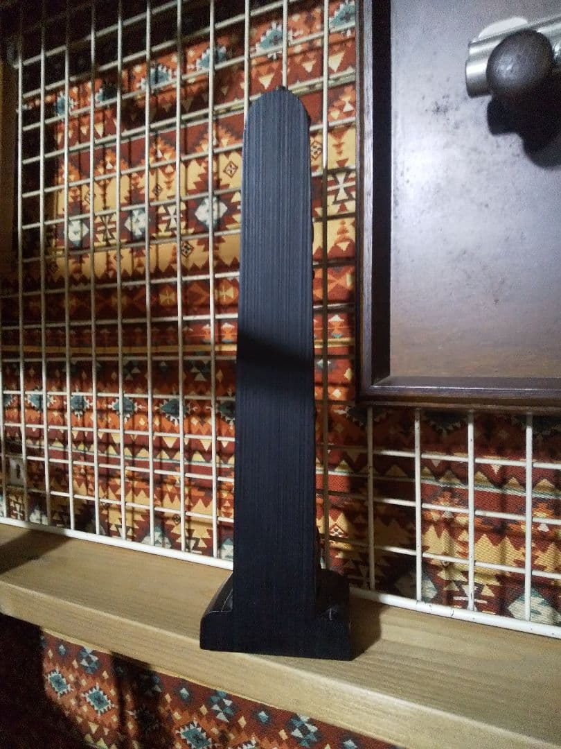 ネイティブアメリカン、インディアン カナダ製トーテムポール 樹脂製