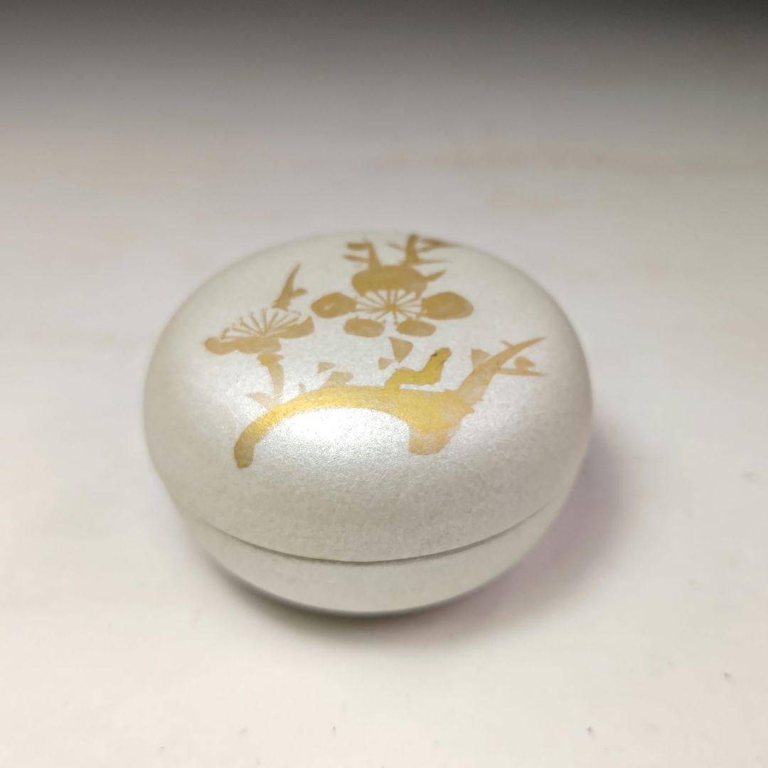 イ495 香合『九谷　北村隆』『銀彩梅香合　共箱』茶道具