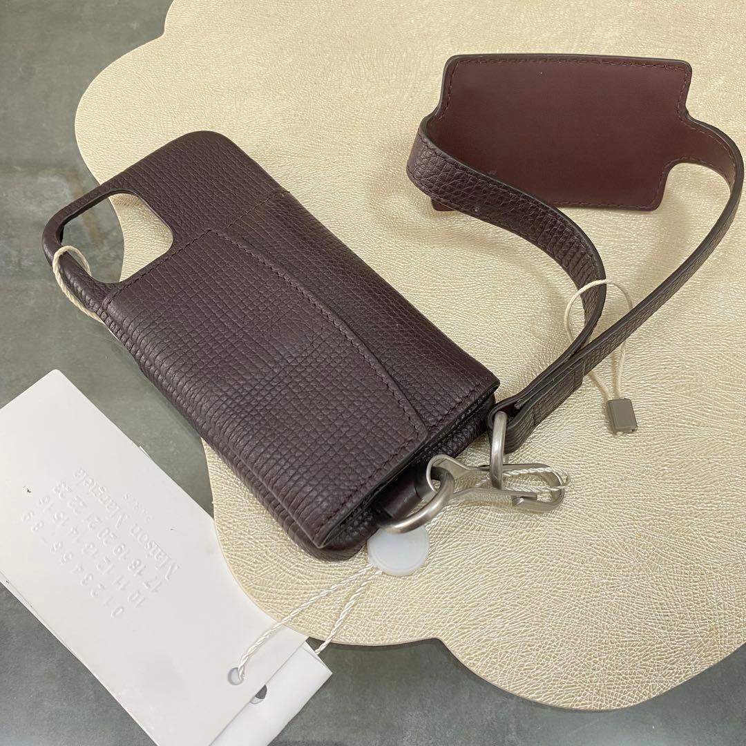 ラスト１【新品】マルジェラ ユニセックス ハンドストラップ付 iPhoneケース