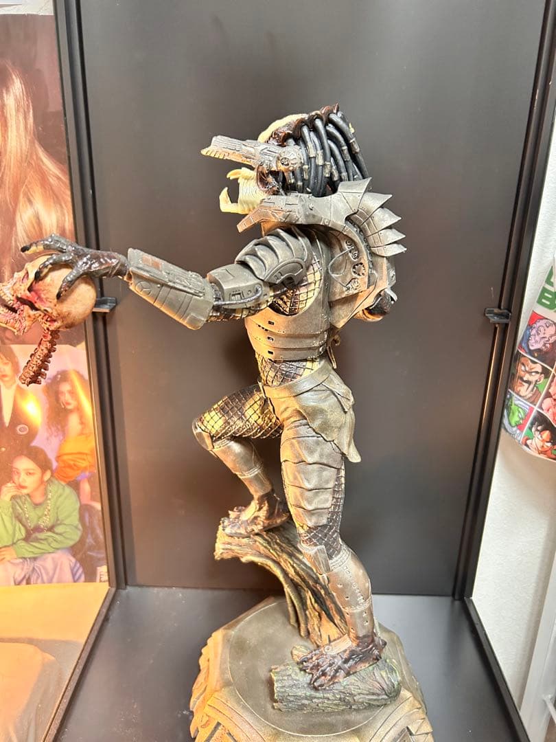 ジャングルハンタープレデター フィギュア