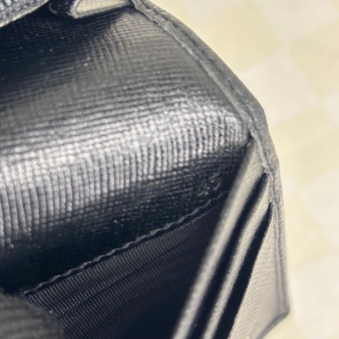 極美品　PRADA プラダ　長財布　二つ折り　M88