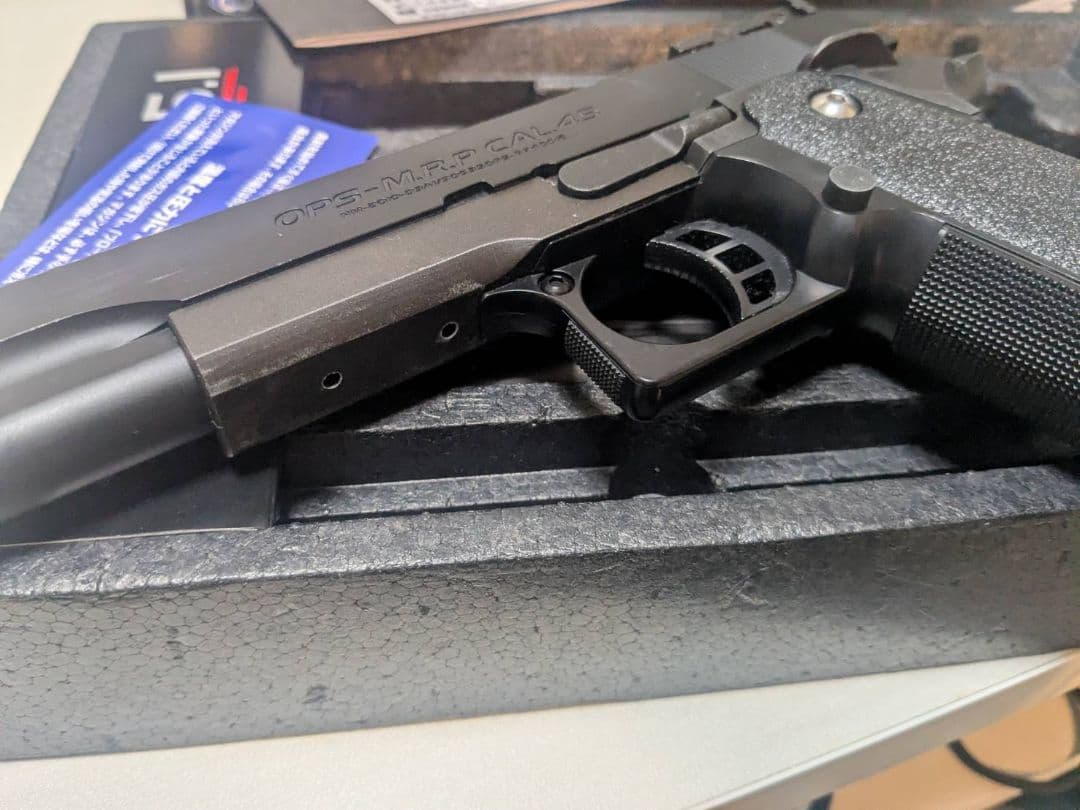 東京マルイ　ハイキャパ5.1　ガスブローバック　予備マガジン　ホルスター付