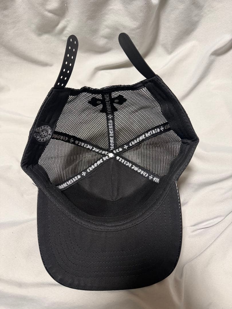 CHROME HEARTS 黒いクロスのレザーパッチ