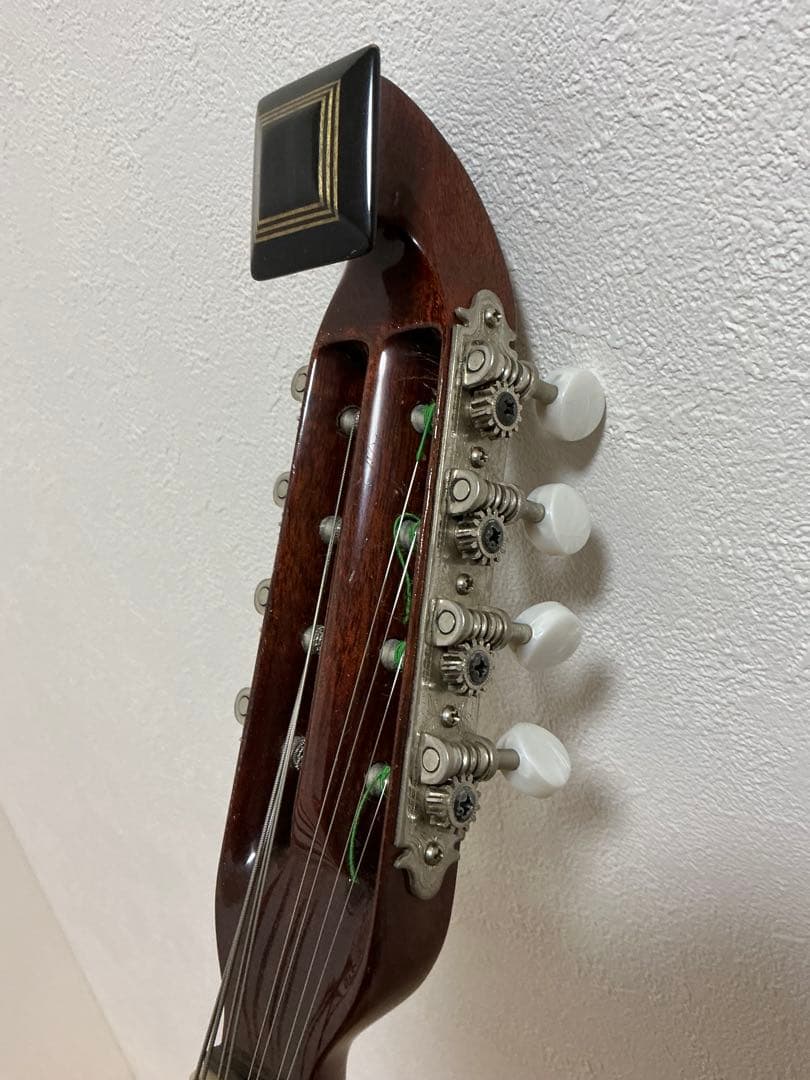 落合マンドリン S2（2007年製）