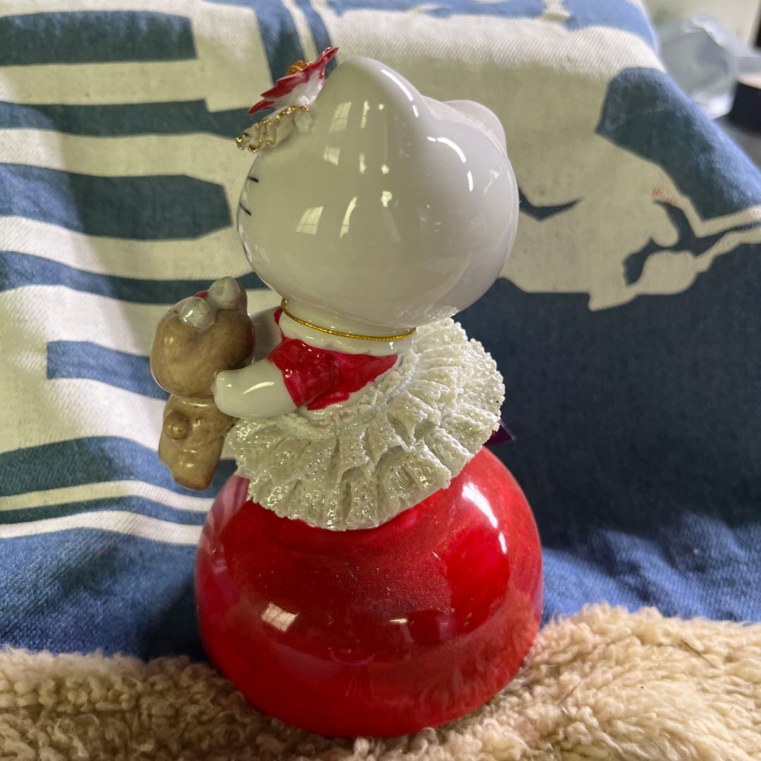 キティ35周年記念オルゴールテディベア持ち