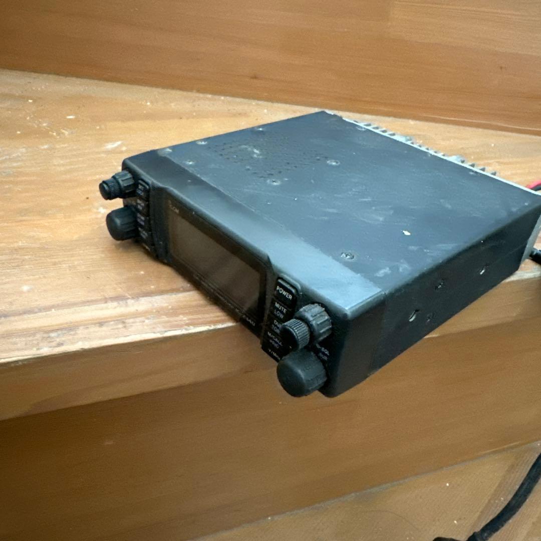 IC-2340 デュアルバンドトランシーバー