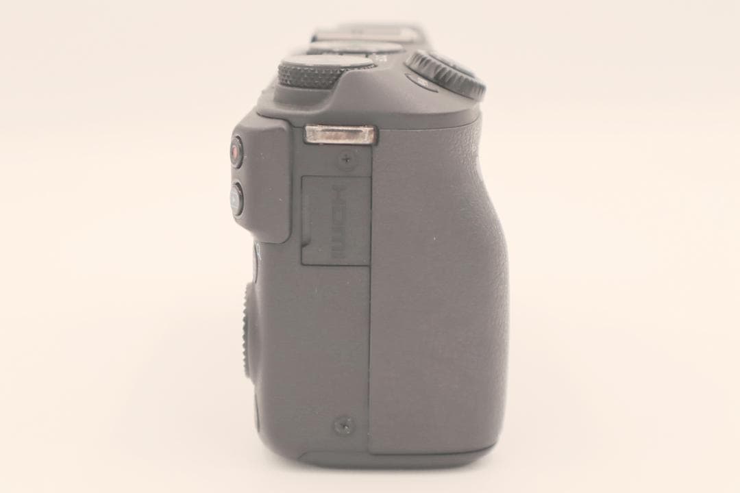 【美品】Canon キヤノン EOS M3 ダブルズームキット ブラック