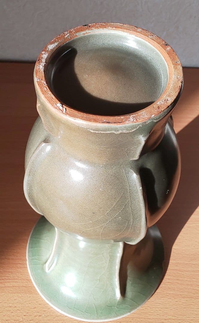 青磁中国美術 宋龍泉窯粉 梅子青出青磁品種 尊式 花瓶