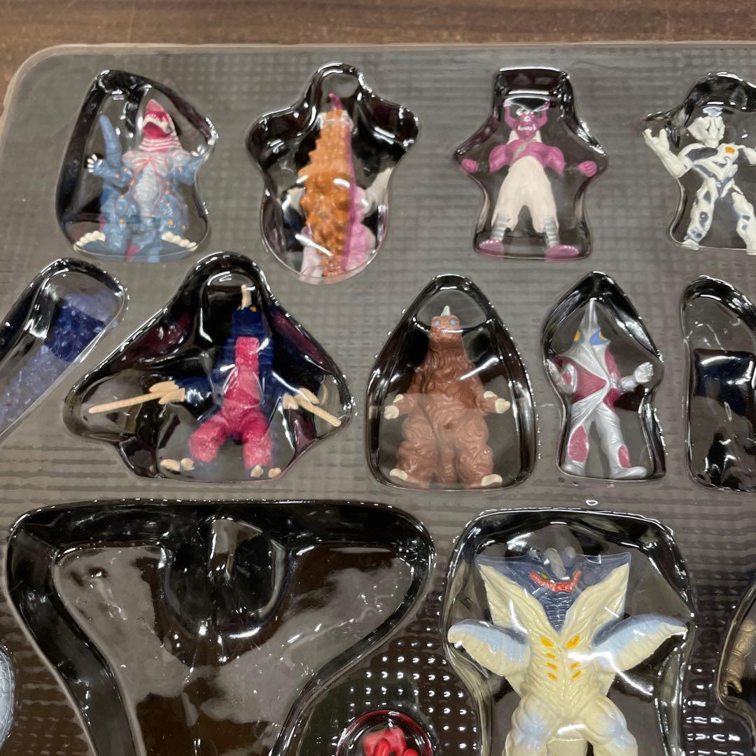 E3 ウルトラマンティガ ティガモンスター 超全集 PART1&2