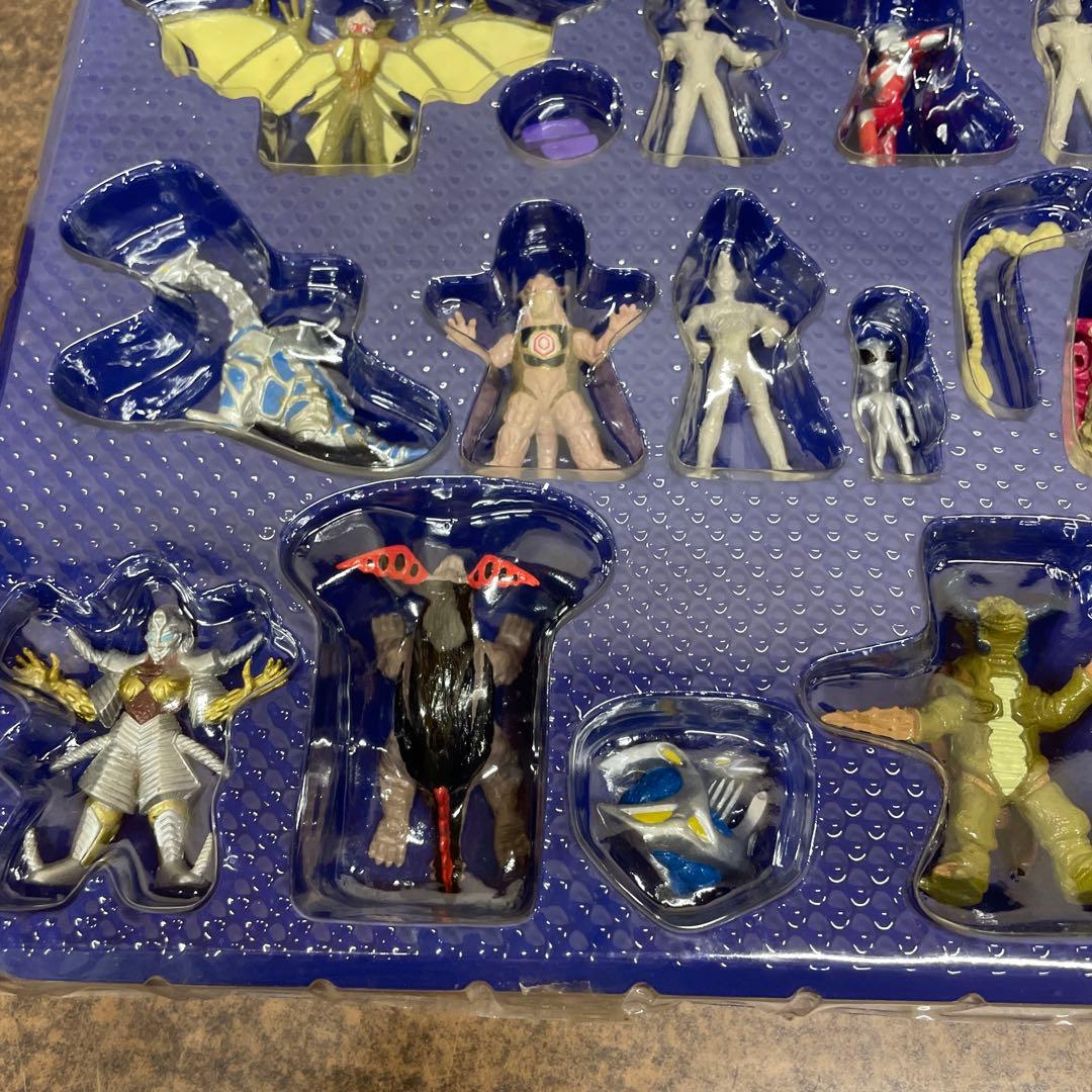 E3 ウルトラマンティガ ティガモンスター 超全集 PART1&2