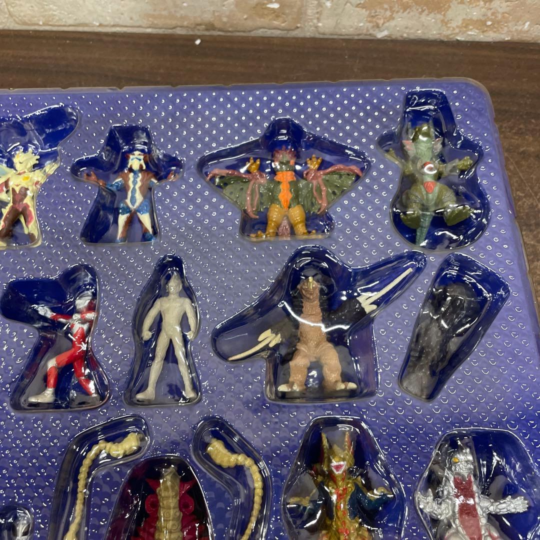 E3 ウルトラマンティガ ティガモンスター 超全集 PART1&2