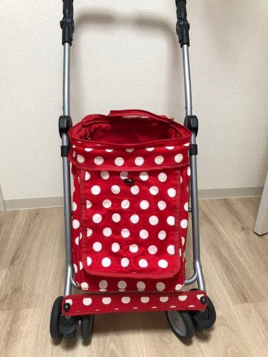 ミニーちゃんドット柄の犬用ベビーカー‼️数量限定品Disney