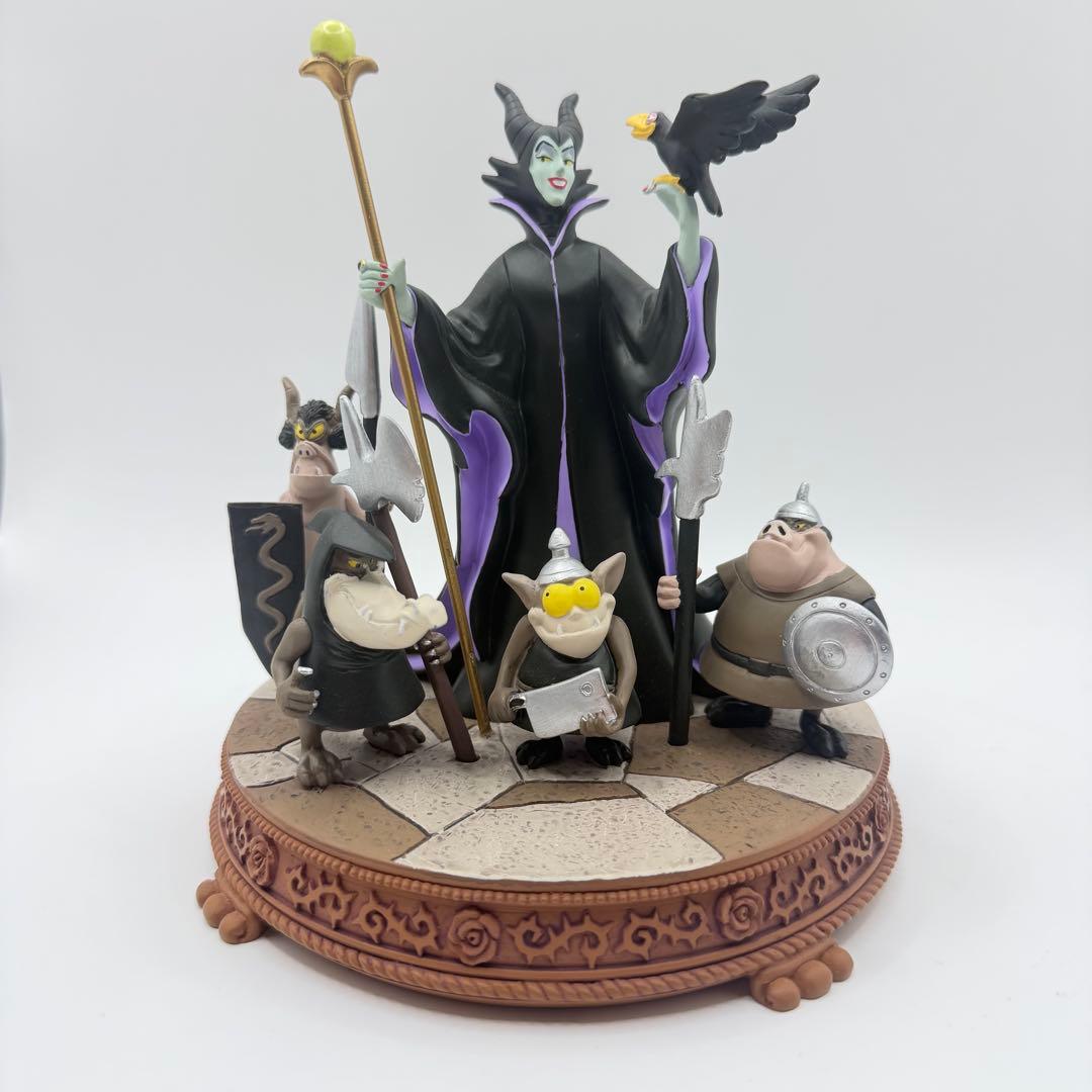 希少★ディズニー ヴィランズ マレフィセント ジオラマフィギュア フィギュリン