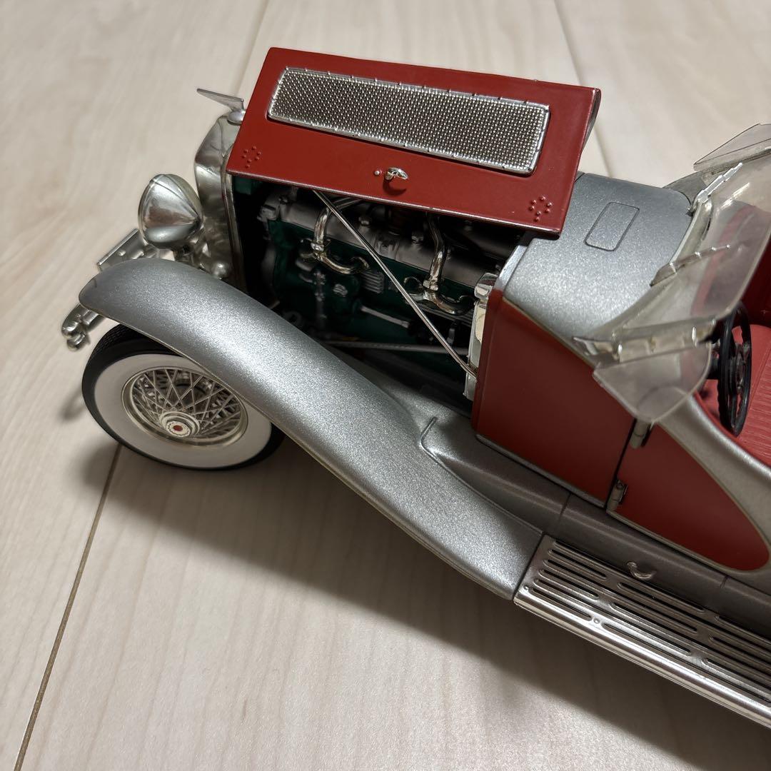 ミニカー 1/18 2台セット コブラ＆レトロカー 台座付き ダイキャストモデル