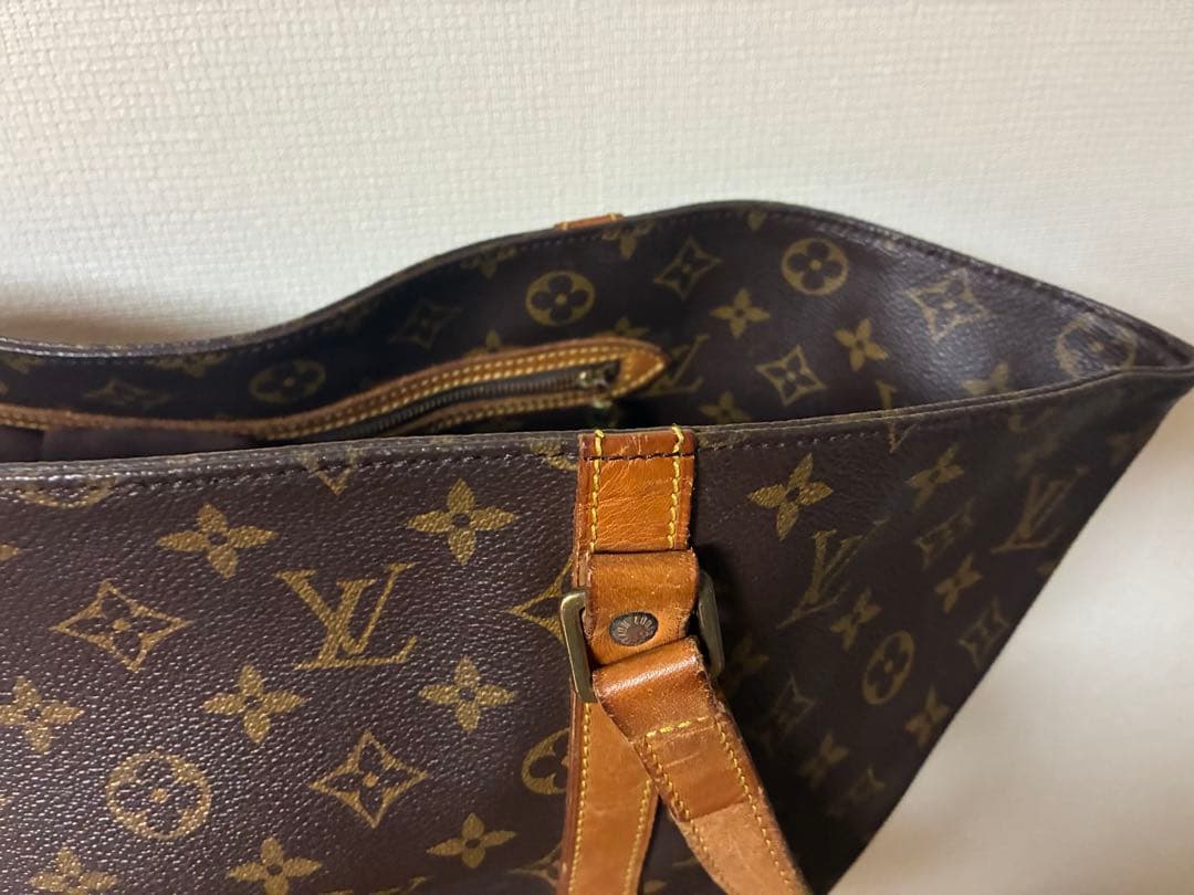 Louis Vuitton モノグラムバッグ 大容量