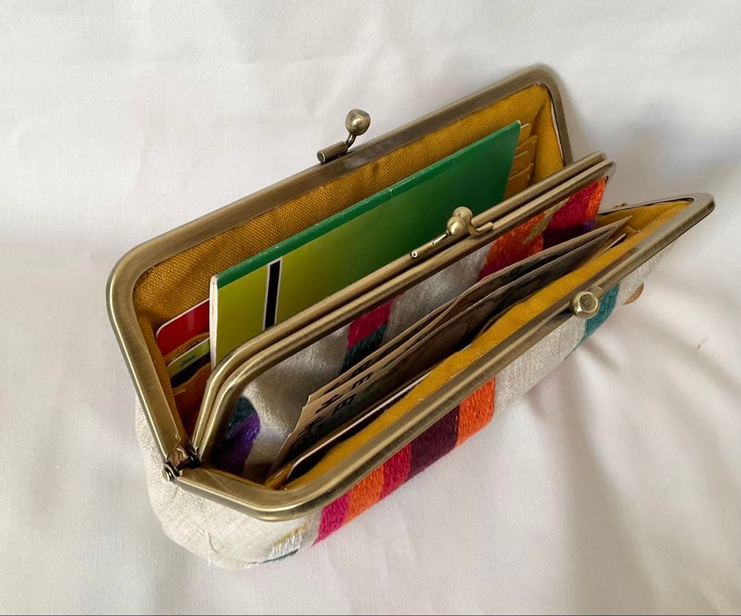 イギリス iliv 社　ARTURO シンプル　がま口長財布