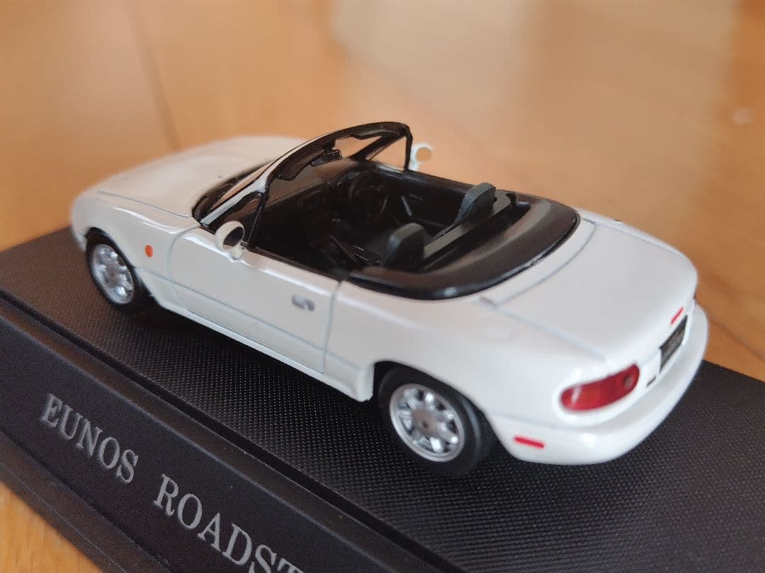 EBBRO「EUNOS ROADSTER」