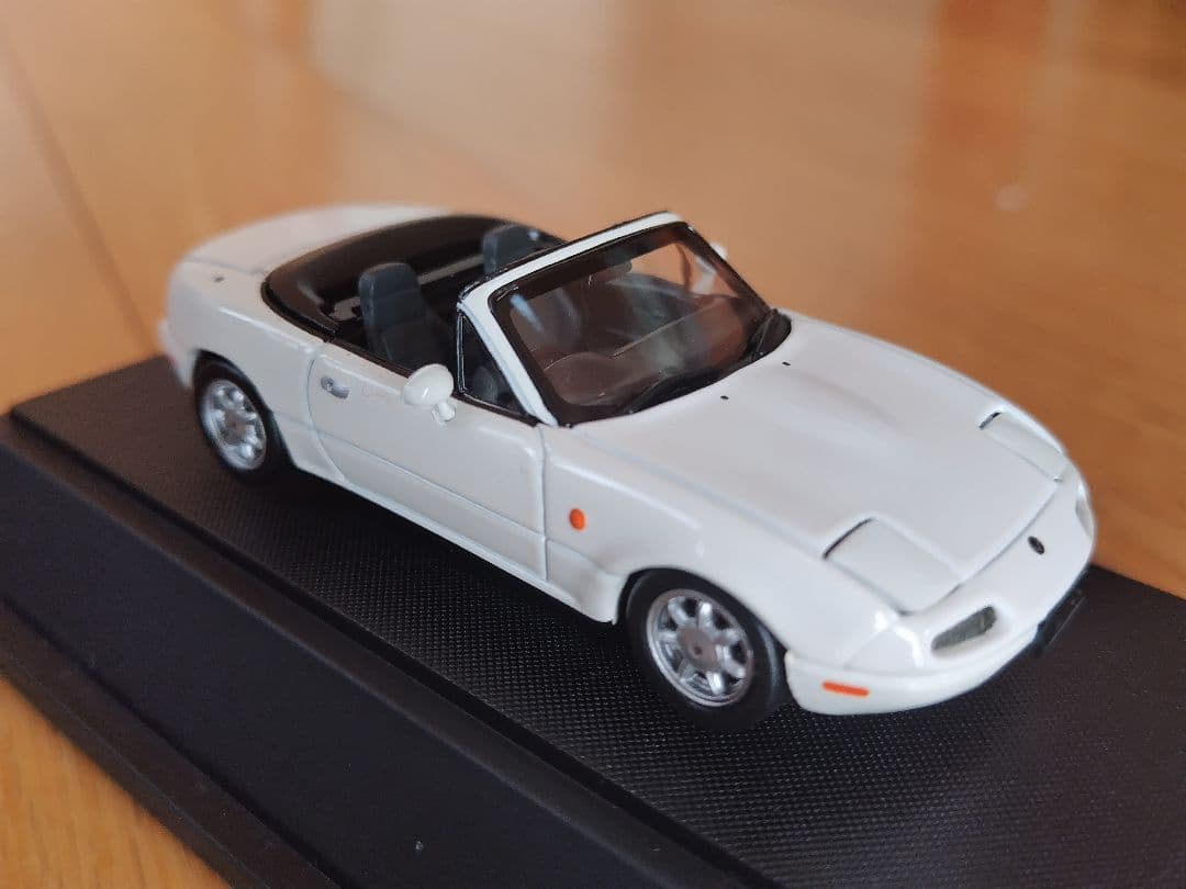 EBBRO「EUNOS ROADSTER」