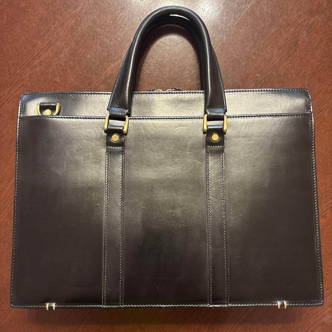 ココマイスター バンガーブリーフ 黒 ショルダー付 ブライドルレザー